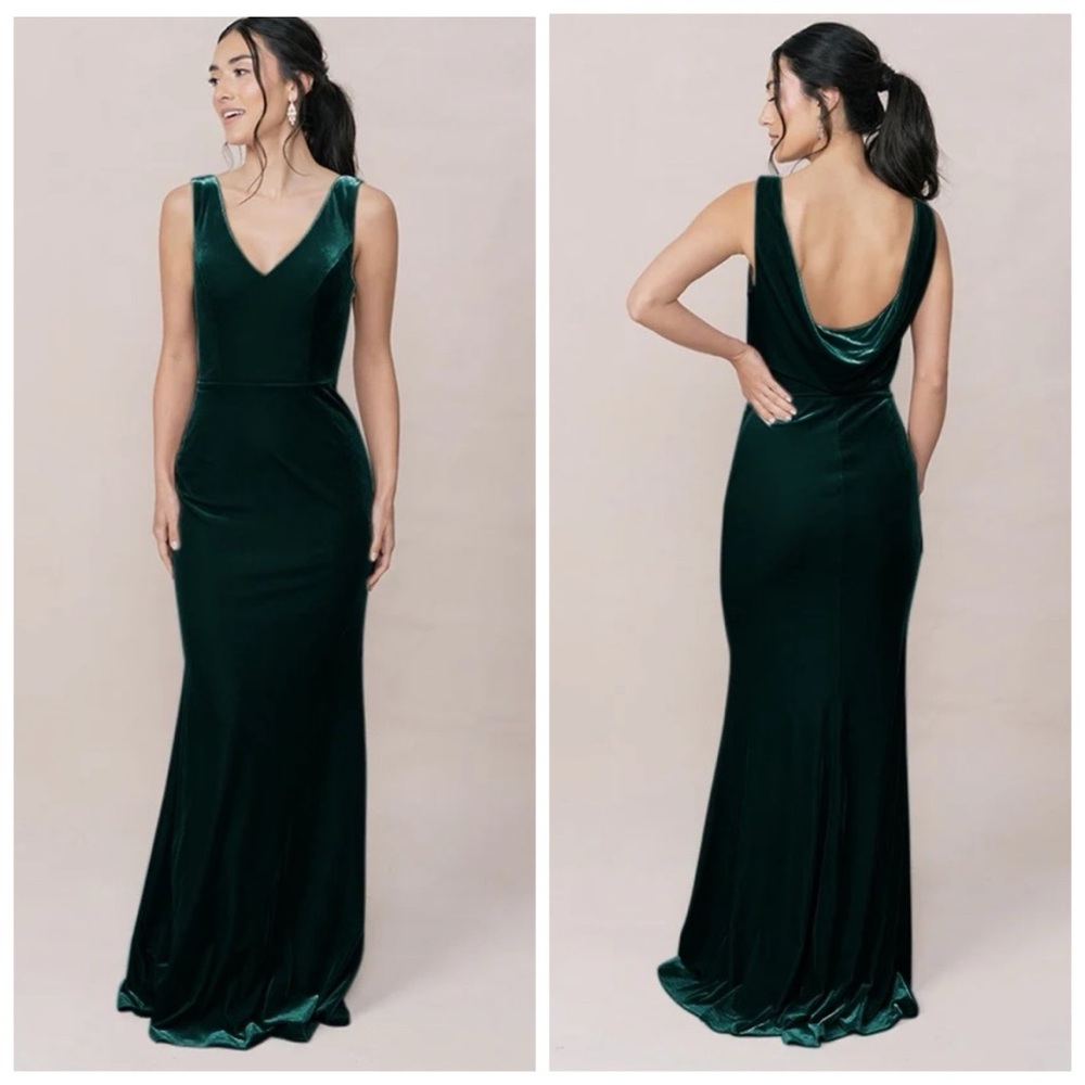 Revelry Dakota Velvet Scoop Back Maxi Floor Length Formal Dress Emerald Green 24